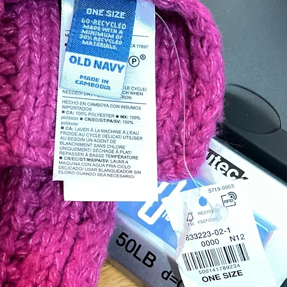 NWT Old Navy Chunky Knit Scarf Long Magenta Pink Cozy Chic Winter Fall Accessory